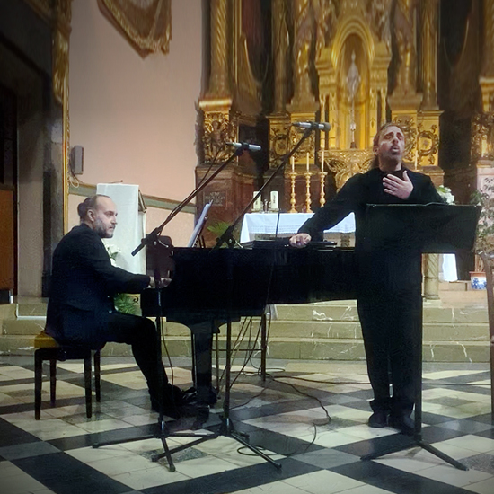 L'Heure Exquise. Concierto celebrado en la Iglesia de Sant Felip Neri de Mallorca con el contratenor Alejandro Prieto y el pianista Miguel Caballero